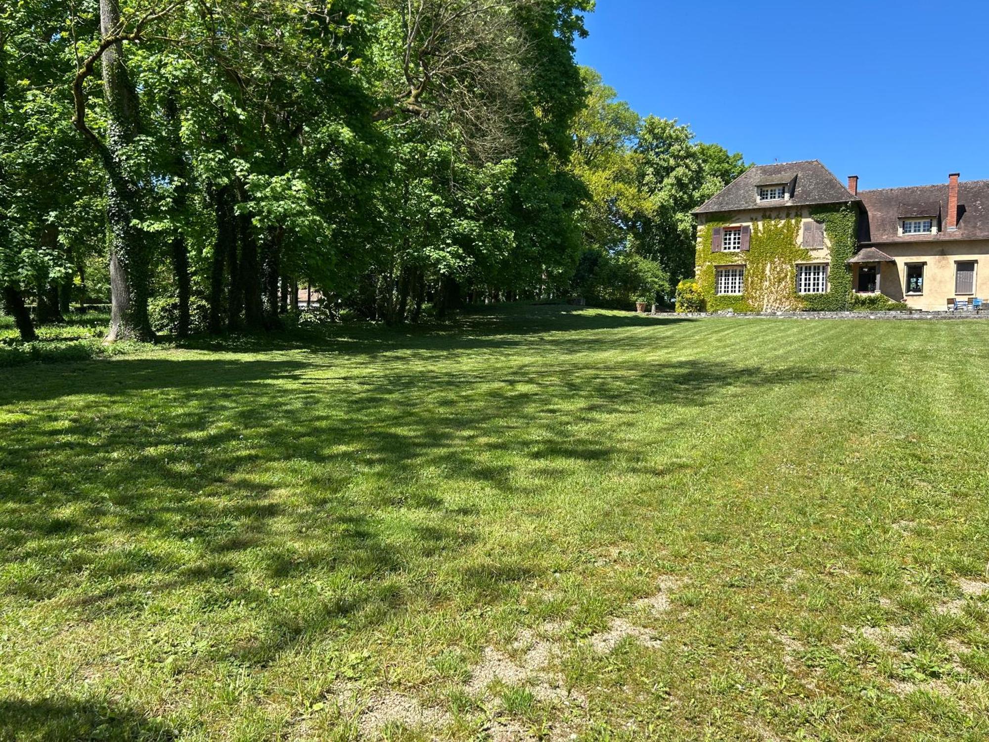 Le Parc Villa Coulanges-sur-Yonne Kültér fotó