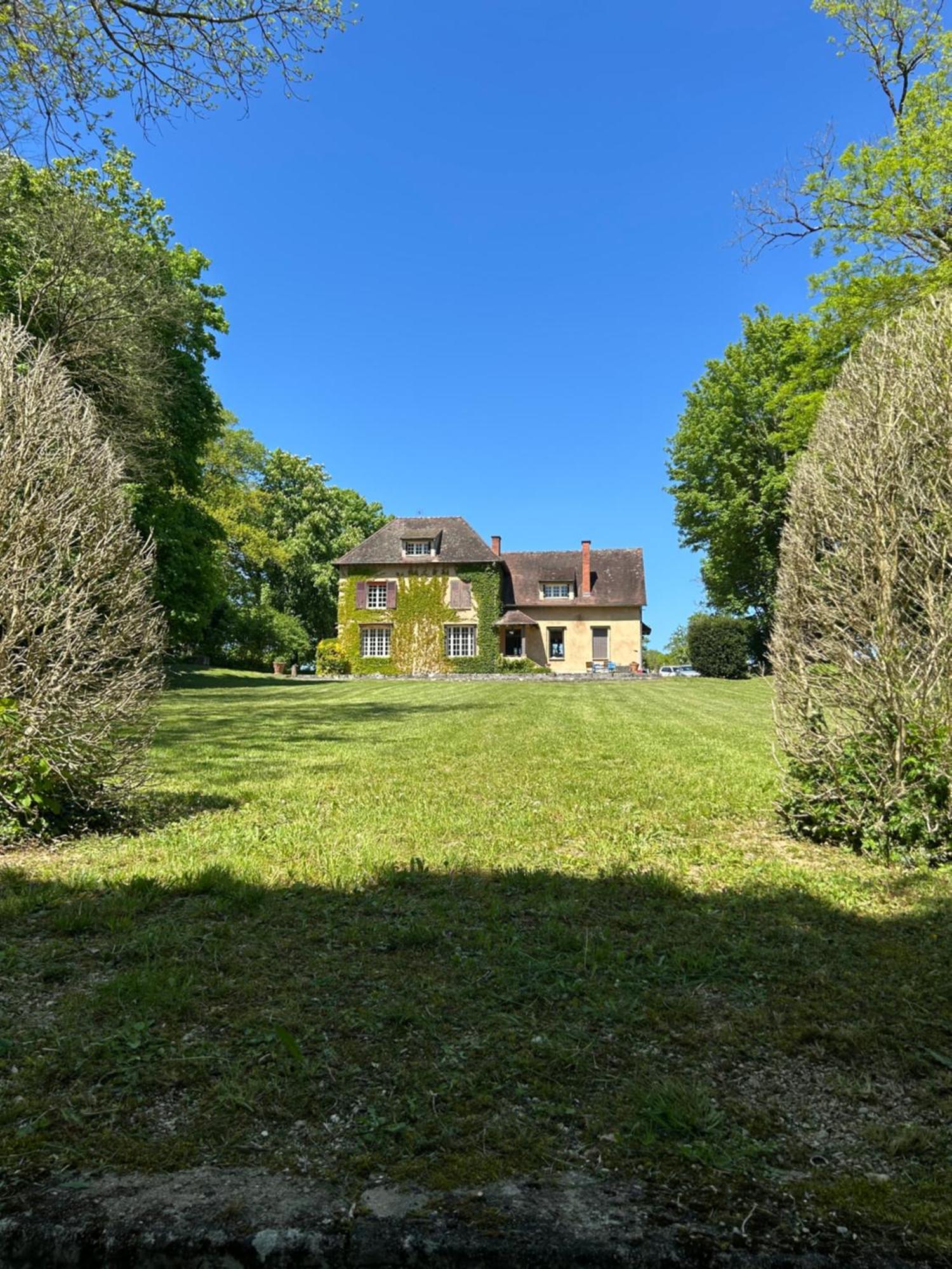 Le Parc Villa Coulanges-sur-Yonne Kültér fotó